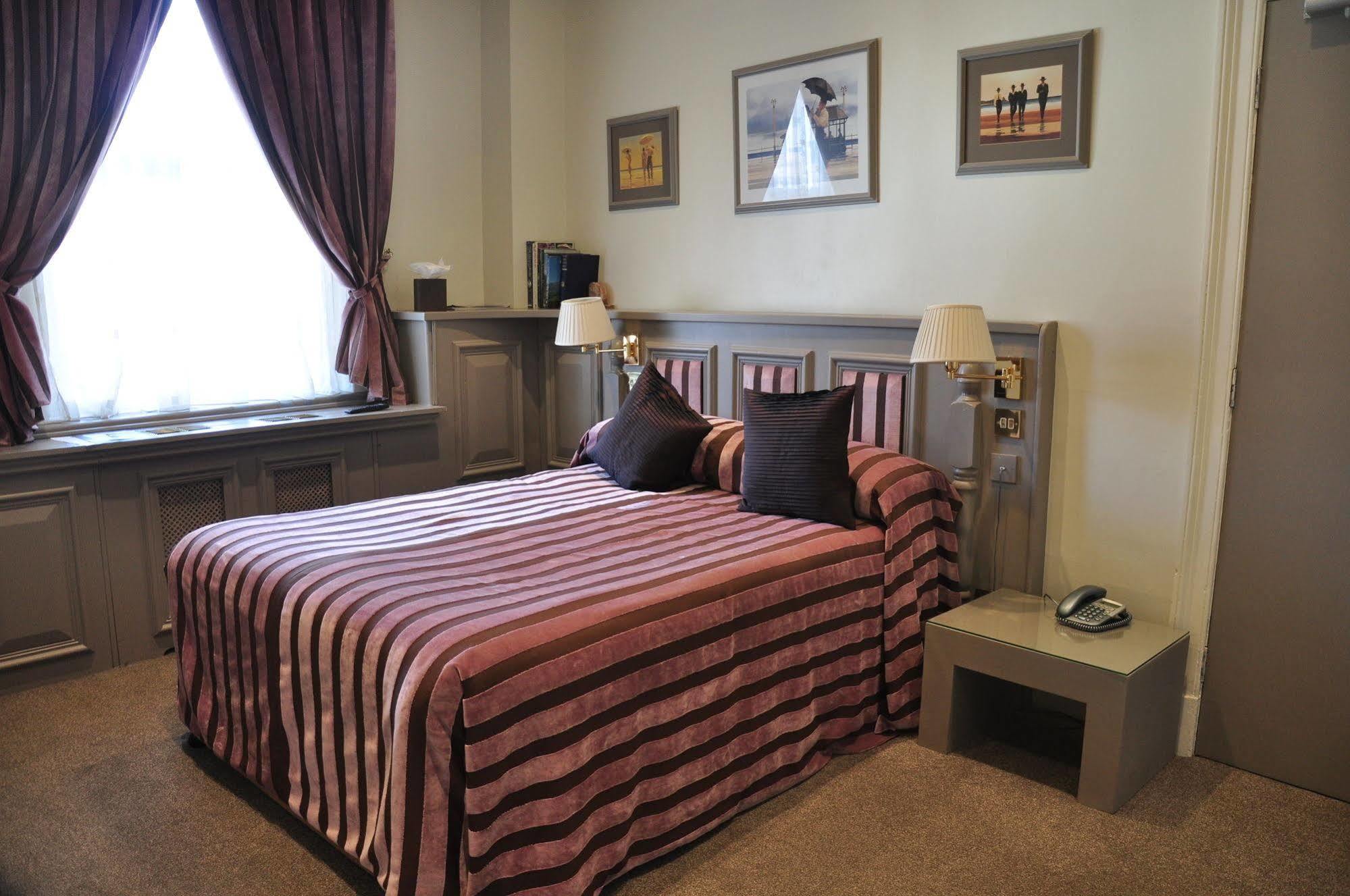 The Inn At Cheltenham Parade Harrogate Buitenkant foto
