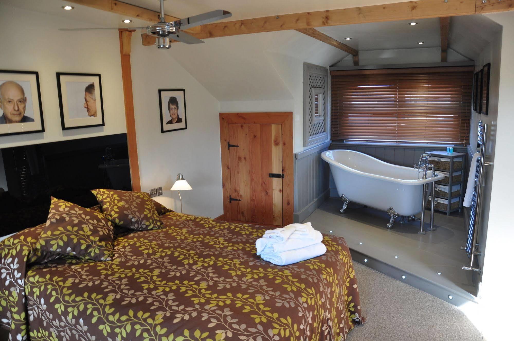The Inn At Cheltenham Parade Harrogate Buitenkant foto